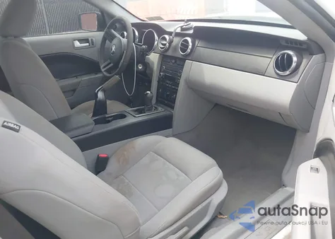 2008 Ford Mustang V6 Deluxe/V6 Premium из США, поврежденный, VIN 1ZVHT80N785191416